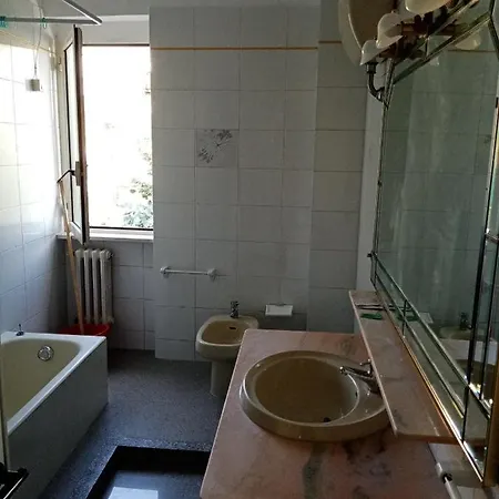 Manfredi Via Fermi Vieste, In Centro 3* Vieste